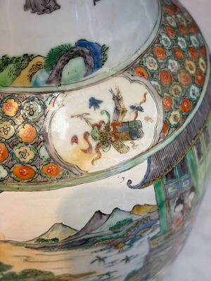 A large Chinese famille verte vase with figures in a garden, 19th C. — photo 6