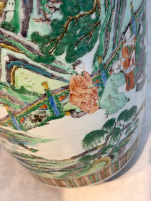 A large Chinese famille verte vase with figures in a garden, 19th C. — photo 9