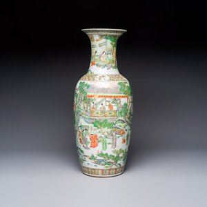 A large Chinese famille verte vase with figures in a garden, 19th C. — photo 1