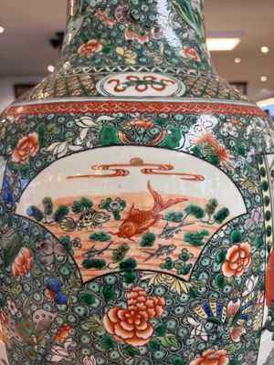 A large Chinese famille verte vase with narrative design, 19th C. — photo 11