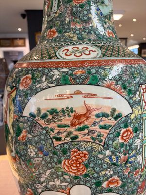 A large Chinese famille verte vase with narrative design, 19th C. — photo 16