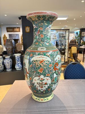A large Chinese famille verte vase with narrative design, 19th C. — photo 4