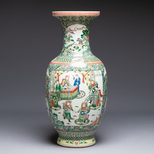 A large Chinese famille verte vase with narrative design, 19th C. — photo 1