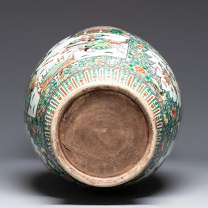 A large Chinese famille verte vase with narrative design, 19th C. — photo 7