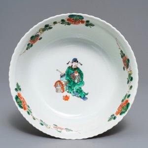 A large Chinese famille verte 'warriors' bowl, 19th C. — photo 6