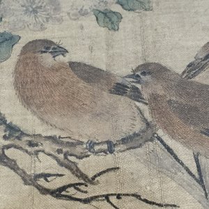 A large Chinese framed scroll painting with birds and flowers, 18th C. — photo 4