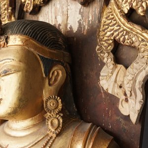 A large Chinese gilt and painted wood figure of Buddha, 19th C. — 照片 14