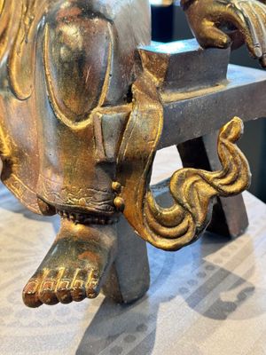 A large Chinese gilt bronze seated Bodhisattva, 20th C. — 照片 11