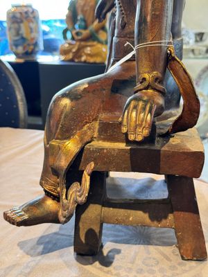 A large Chinese gilt bronze seated Bodhisattva, 20th C. — 照片 7