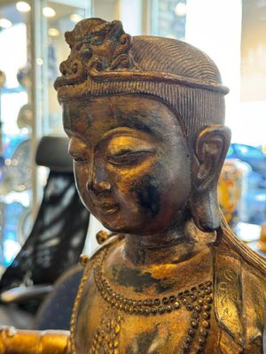 A large Chinese gilt bronze seated Bodhisattva, 20th C. — photo 8