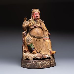 A large Chinese gilt-lacquered and polychrome wooden figure of Guandi, 19th C. — photo 1