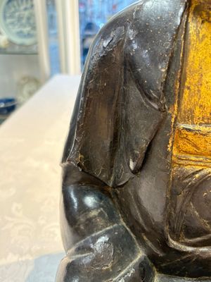 A large Chinese gilt-lacquered bronze Buddha, 17th C. — photo 10