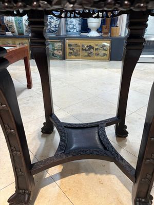 A large Chinese hongmu stand, 19th C. — photo 14