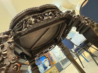 A large Chinese hongmu stand, 19th C. — photo 15
