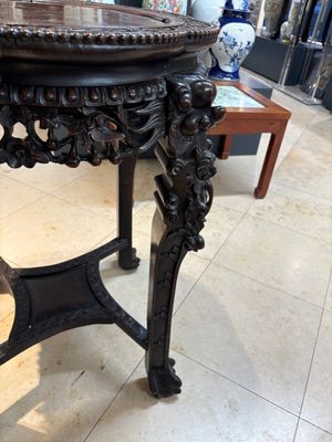 A large Chinese hongmu stand, 19th C. — photo 21
