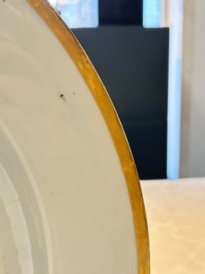 A large Chinese Imari-style armorial dish with the arms of Turner impaling Page for the English market, Kangxi, ca. 1718 — photo 5