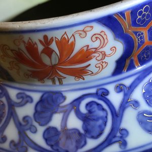 A large Chinese Imari style baluster jar and cover, 18/19th C. — 照片 9