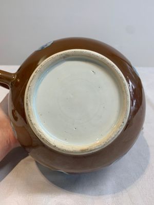 A large Chinese Imari-style capucin-brown-ground teapot and cover, Qianlong — 照片 9