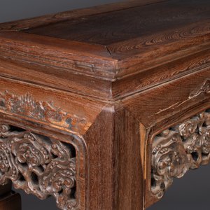 A large Chinese jichimu wooden 'tiaoan' with lingzhi and chilong design, 19/20th C. — 照片 5