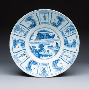 A large Chinese 'Kraak' blue and white 'Mountainous Landscape' bowl — foto 5