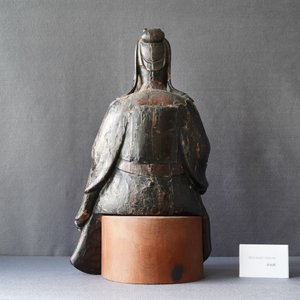 A large Chinese lacquered wood figure of Guandi, Kangxi — 照片 9
