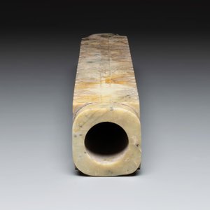 A large Chinese Liangzhu-style jade cong vase, 20th C. — photo 9