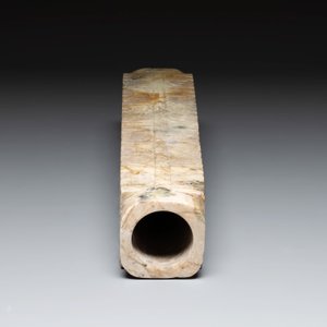 A large Chinese Liangzhu-style jade cong vase, 20th C. — photo 11