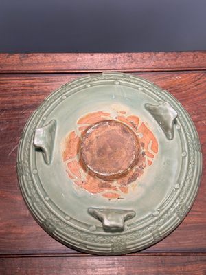 A large Chinese Longquan celadon 'trigrams' censer on wooden stand, Ming — 照片 7