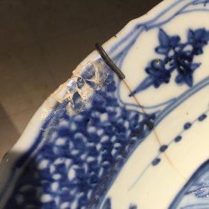 A large Chinese Ming dynasty Swatow dish, 16th C. — photo 3