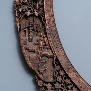 A large Chinese oval reticulated wooden frame, Canton, 19th C. — 照片 6