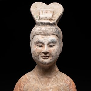 A large Chinese painted pottery figure of a civil official, Tang — photo 5