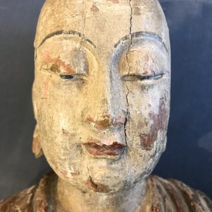 A large Chinese painted wood figure of a Buddhist monk, Ming — photo 14