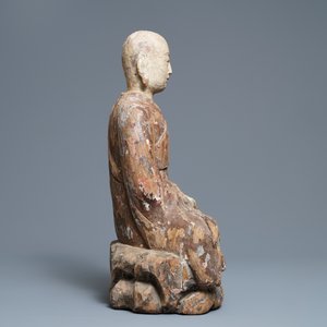 A large Chinese painted wood figure of a Buddhist monk, Ming — photo 3