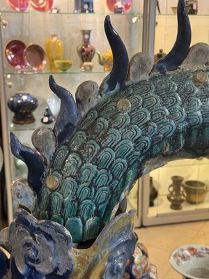 A large Chinese polychrome-glazed Shiwan stoneware dragon, 19th C. — photo 16