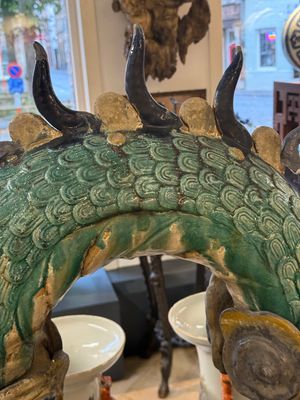A large Chinese polychrome-glazed Shiwan stoneware dragon, 19th C. — photo 8