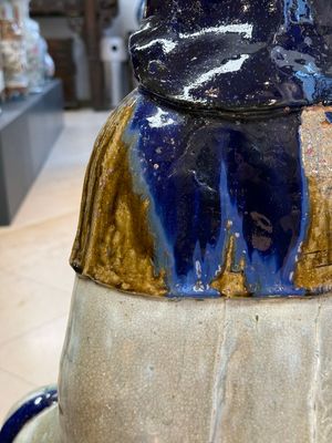 A large Chinese polychrome-glazed Shiwan stoneware figure of Guanyin, 19th C. — foto 16