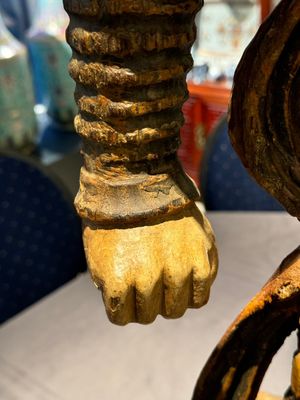 A large Chinese polychrome-lacquered wooden figure of a Guardian King, 18/19th C. — photo 16