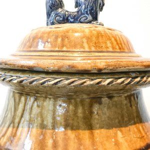 A large Chinese polychrome stoneware martaban jar and cover, Ming/Qing — 照片 44
