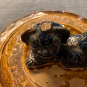 A large Chinese polychrome stoneware martaban jar and cover, Ming/Qing — 照片 9