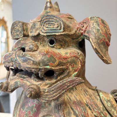 A large Chinese polychromed bronze Buddhist lion-form incense burner — 照片 9