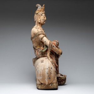 A large Chinese polychromed wooden Guanyin seated on an elephant, Republic — 照片 3