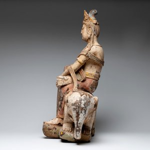 A large Chinese polychromed wooden Guanyin seated on an elephant, Republic — 照片 5