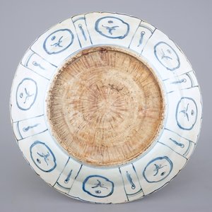 A large Chinese porcelain blue and white 'kraak' charger, Wan-Li, Ming Dynasty — foto 2