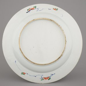 A large Chinese porcelain doucai dish, Kangxi or Yongzheng — photo 2