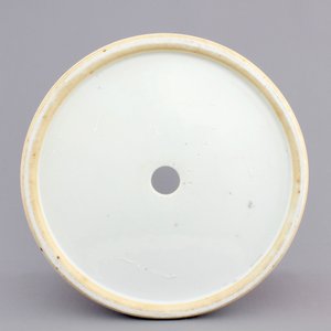 A large Chinese porcelain iron-red "Longevity" brush pot, 19/20th C. — foto 7
