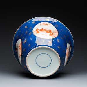 A large Chinese powder-blue and iron-red 'eight immortals' bowl, 19th C. — photo 7
