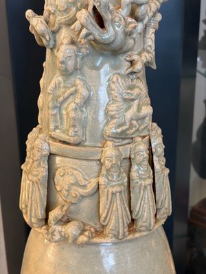 A large Chinese qingbai covered urn applied with immortals and a dragon, Northern Song — photo 4