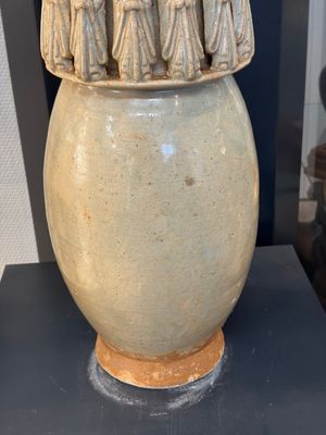 A large Chinese qingbai covered urn applied with immortals and a dragon, Northern Song — photo 8