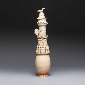 A large Chinese qingbai covered urn applied with immortals and a dragon, Northern Song — photo 4