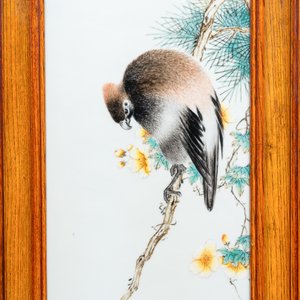 A large Chinese rectangular plaque with a bird on a blossoming branch, seal mark, Republic — photo 4